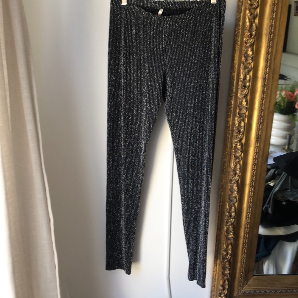 Vertical glitter leggings size large